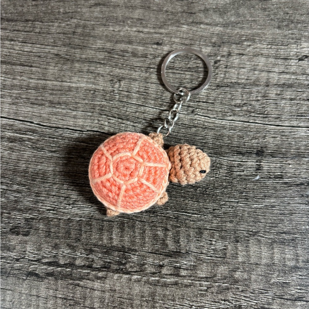 NEW Handmade Turtle Keychain with Peach Shell - Picture 4 of 5